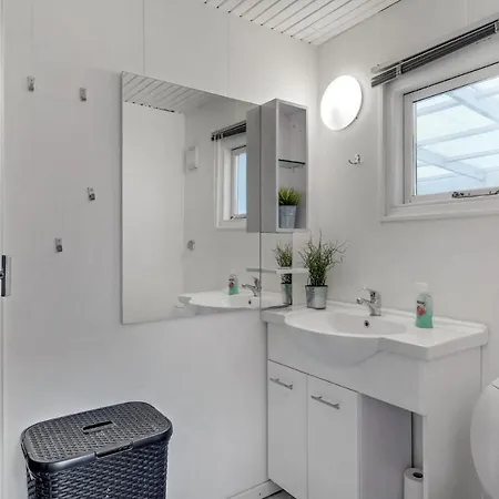 Stunning In Holiday home Holbaek