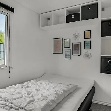 Stunning In Holiday home Holbaek